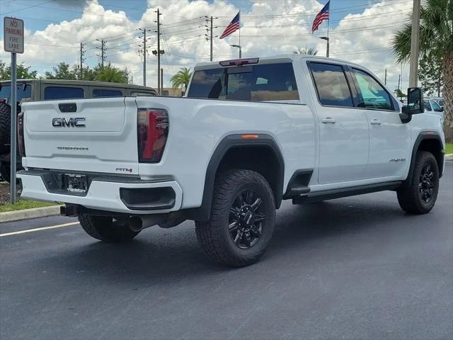 2024 GMC Sierra 3500HD 4WD Crew Cab Standard Bed AT4