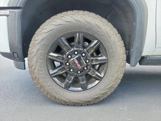 2024 GMC Sierra 3500HD 4WD Crew Cab Standard Bed AT4