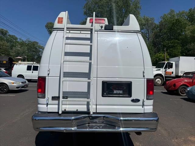 2014 Ford E-350 Super Duty Commercial