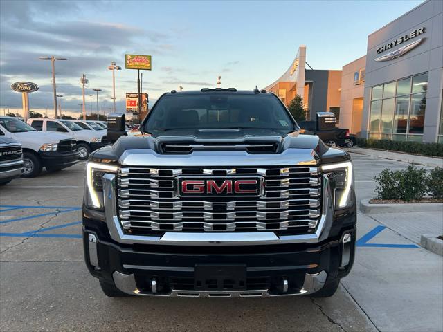 2024 GMC Sierra 2500HD 4WD Crew Cab Standard Bed Denali