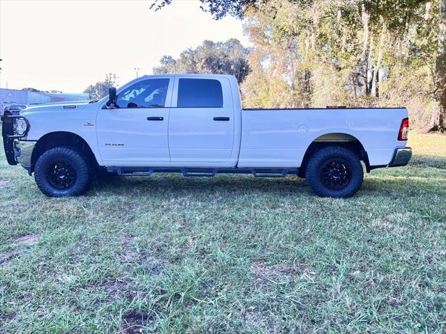 2022 RAM 3500 Tradesman Crew Cab 4x4 8 Box