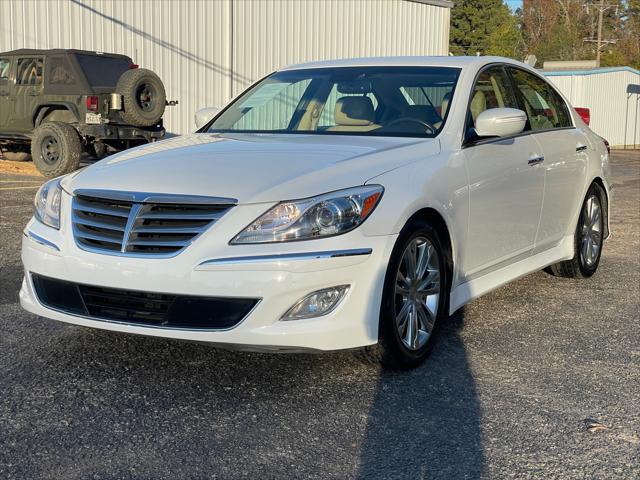 2012 Hyundai Genesis 3.8