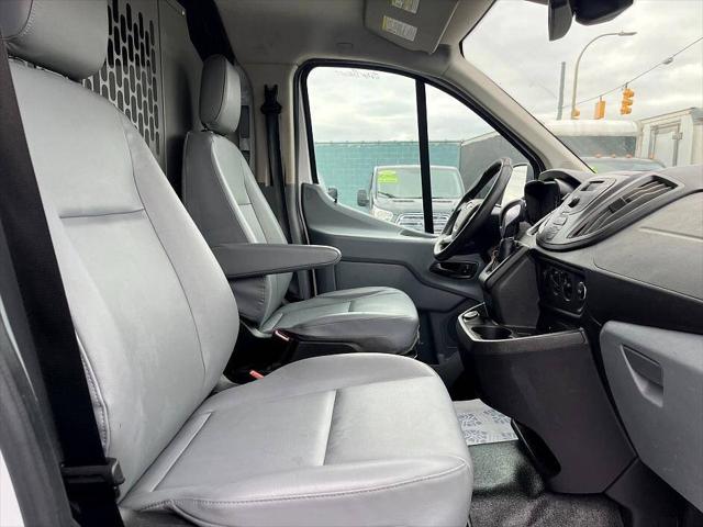 2017 Ford Transit 150 3dr SWB Low Roof Cargo Van w/60/40 Passenger Side Doors