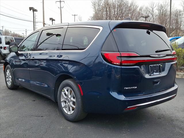 2025 Chrysler Pacifica PACIFICA SELECT