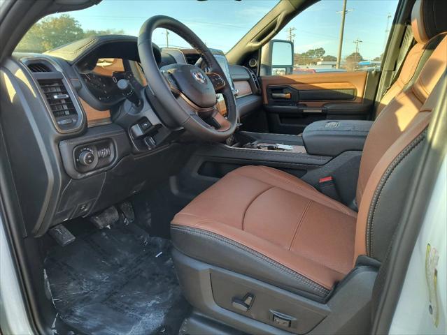 2024 RAM Ram 3500 RAM 3500 LIMITED LONGHORN CREW CAB 4X4 8 BOX