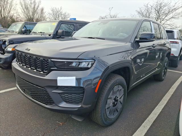2025 Jeep Grand Cherokee GRAND CHEROKEE ALTITUDE 4X4
