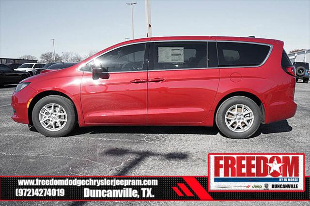 2025 Chrysler Voyager VOYAGER LX