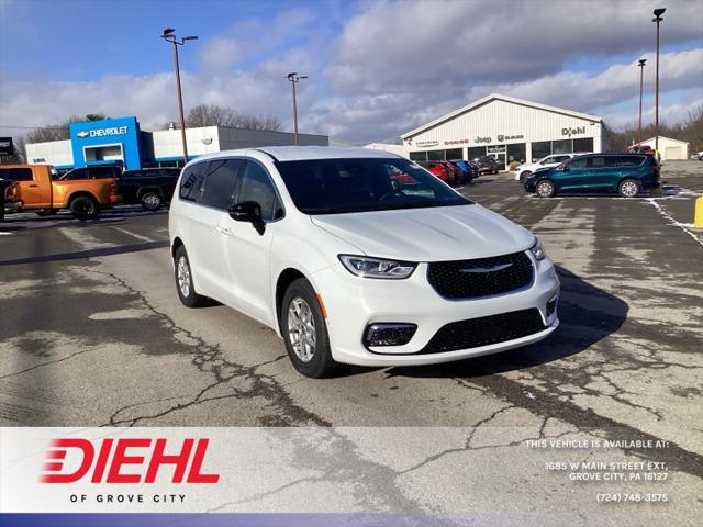 2025 Chrysler Pacifica PACIFICA SELECT