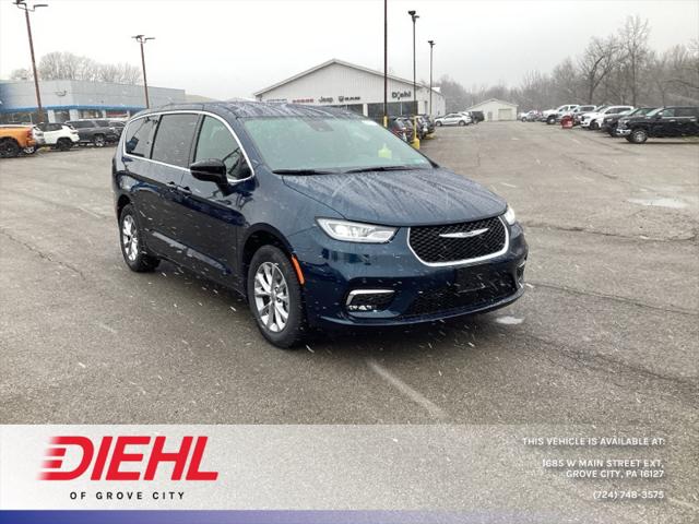 2025 Chrysler Pacifica PACIFICA SELECT AWD