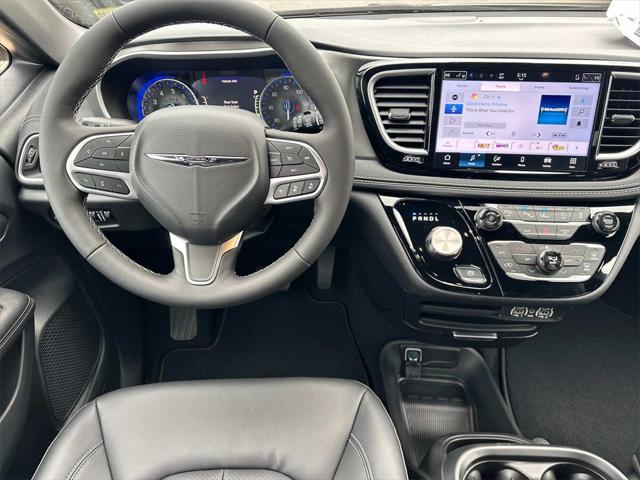 2025 Chrysler Pacifica PACIFICA SELECT