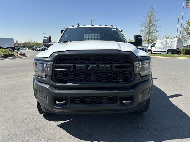 2024 RAM Ram 5500 Chassis Cab RAM 5500 TRADESMAN CHASSIS CREW CAB 4X4 84 CA