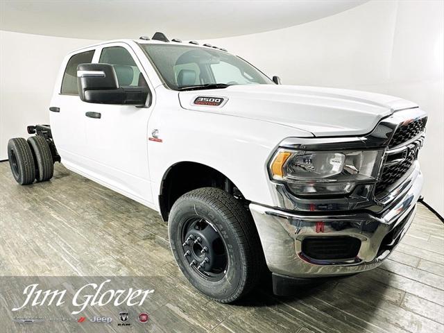 2024 RAM Ram 3500 Chassis Cab RAM 3500 TRADESMAN CREW CAB CHASSIS 4X4 60 CA
