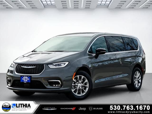 2025 Chrysler Pacifica PACIFICA SELECT AWD
