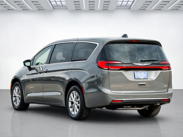 2025 Chrysler Pacifica PACIFICA SELECT AWD