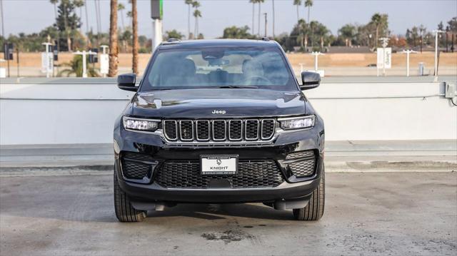 2025 Jeep Grand Cherokee GRAND CHEROKEE LAREDO X 4X2