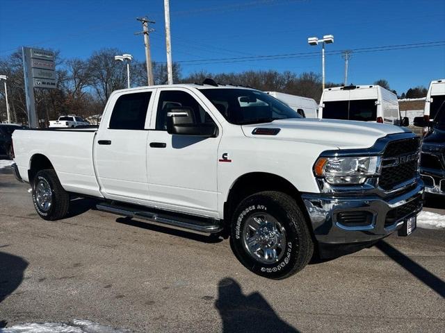 2024 RAM Ram 2500 RAM 2500 TRADESMAN CREW CAB 4X4 8 BOX