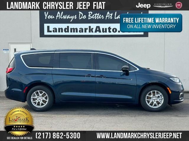 2025 Chrysler Pacifica PACIFICA SELECT