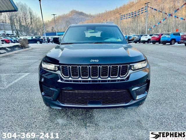 2025 Jeep Grand Cherokee GRAND CHEROKEE LAREDO X 4X4
