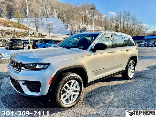 2025 Jeep Grand Cherokee GRAND CHEROKEE LAREDO X 4X4
