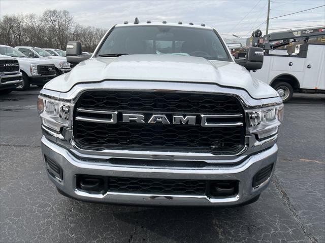 2024 RAM Ram 3500 RAM 3500 TRADESMAN CREW CAB 4X4 8 BOX