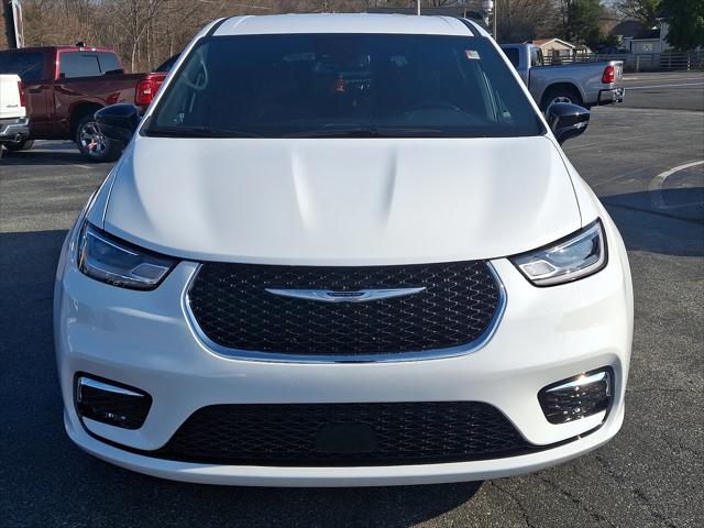 2025 Chrysler Pacifica PACIFICA SELECT