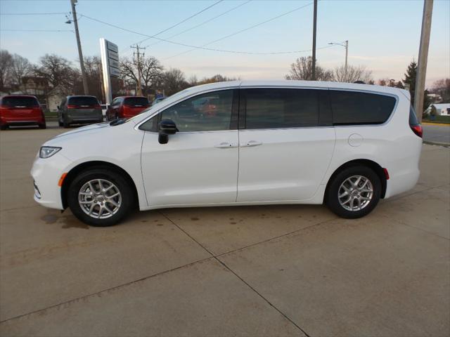 2025 Chrysler Pacifica PACIFICA SELECT