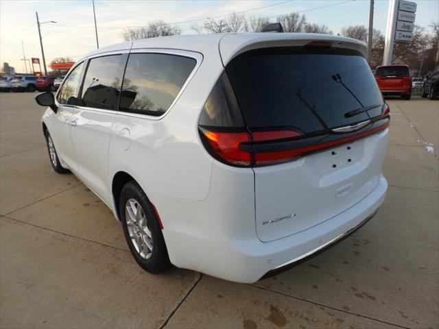 2025 Chrysler Pacifica PACIFICA SELECT