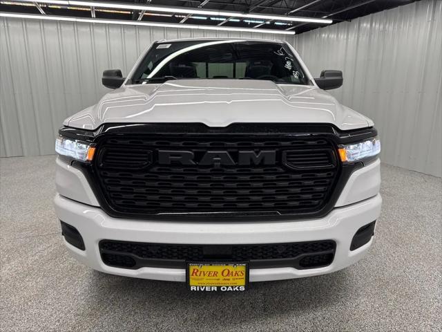 2025 RAM Ram 1500 RAM 1500 TRADESMAN QUAD CAB 4X4 64 BOX