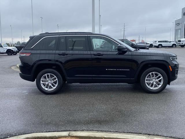 2025 Jeep Grand Cherokee GRAND CHEROKEE LAREDO X 4X2