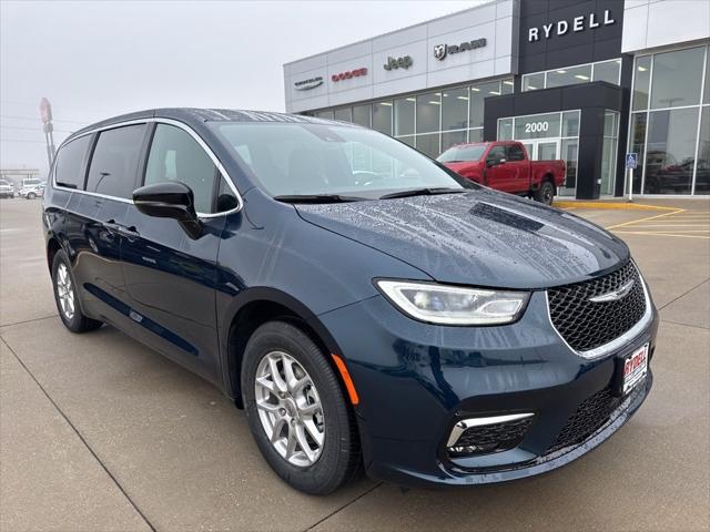 2025 Chrysler Pacifica PACIFICA SELECT