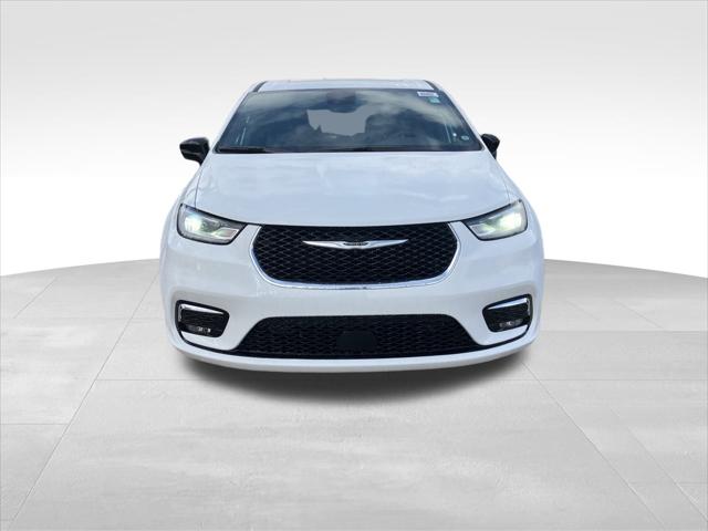 2025 Chrysler Pacifica PACIFICA SELECT