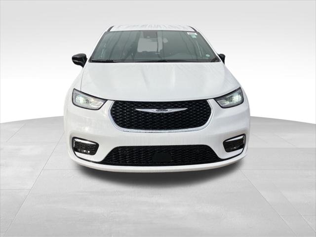 2025 Chrysler Pacifica PACIFICA SELECT
