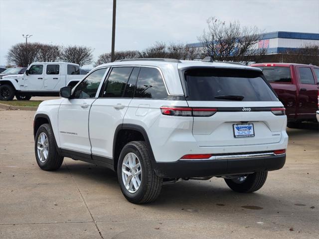 2025 Jeep Grand Cherokee GRAND CHEROKEE LAREDO X 4X2