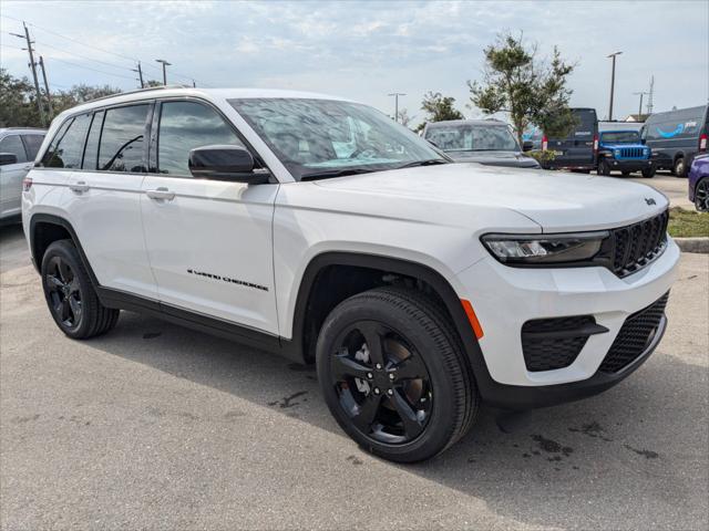 2025 Jeep Grand Cherokee GRAND CHEROKEE ALTITUDE 4X4