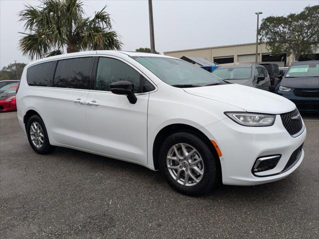 2025 Chrysler Pacifica PACIFICA SELECT
