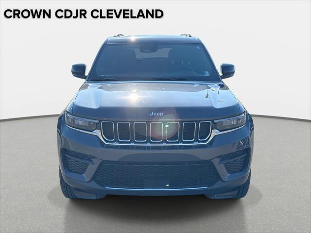 2025 Jeep Grand Cherokee Laredo X 4x4