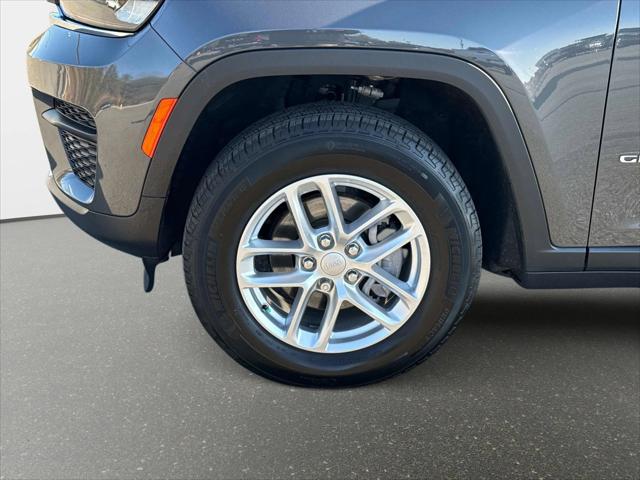 2025 Jeep Grand Cherokee Laredo X 4x4