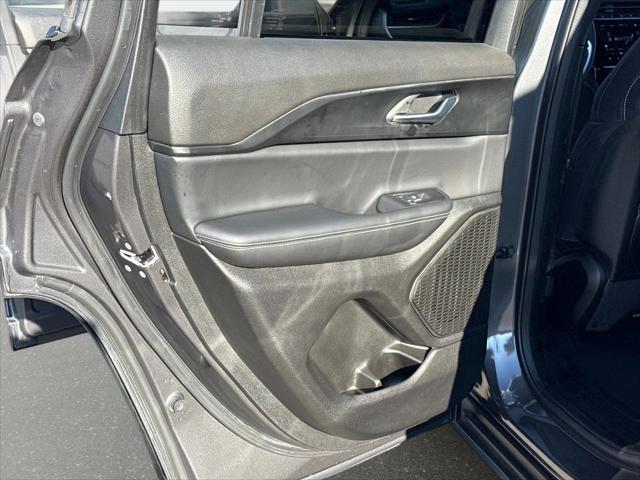 2025 Jeep Grand Cherokee Laredo X 4x4
