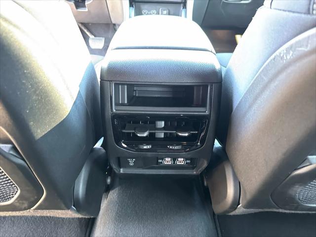 2025 Jeep Grand Cherokee Laredo X 4x4