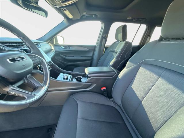 2025 Jeep Grand Cherokee Laredo X 4x4