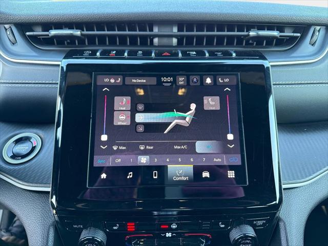 2025 Jeep Grand Cherokee Laredo X 4x4