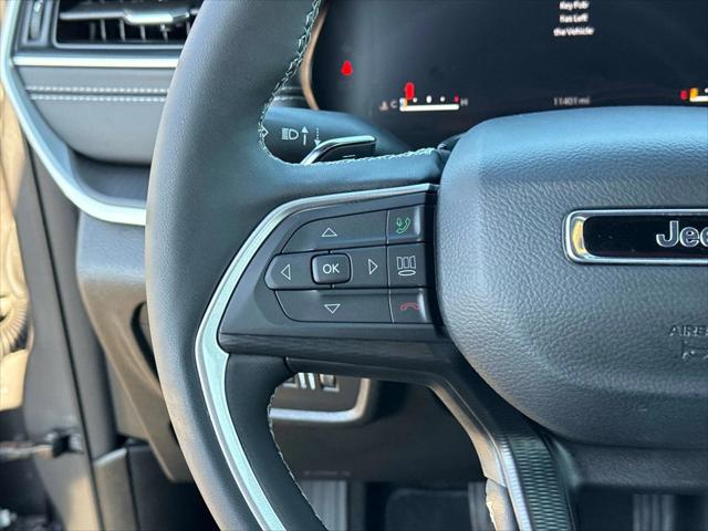 2025 Jeep Grand Cherokee Laredo X 4x4