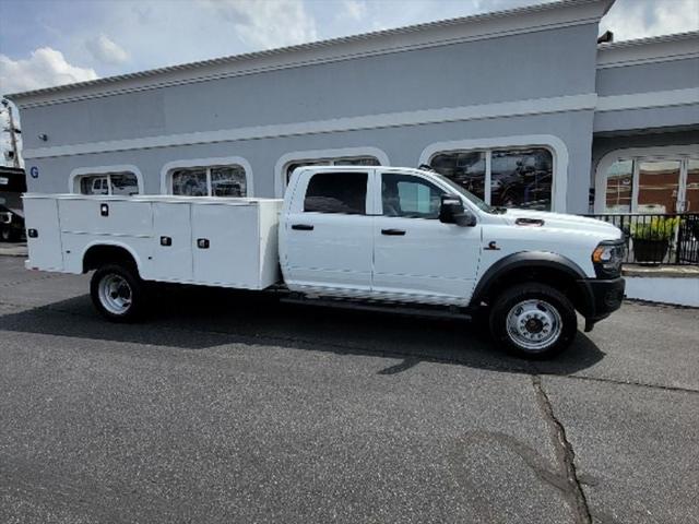 2024 RAM Ram 5500 Chassis Cab RAM 5500 TRADESMAN CHASSIS CREW CAB 4X4 84 CA