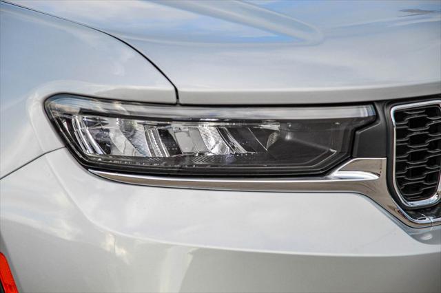2025 Jeep Grand Cherokee GRAND CHEROKEE LAREDO 4X2