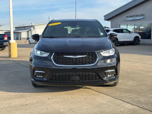 2025 Chrysler Pacifica PACIFICA SELECT