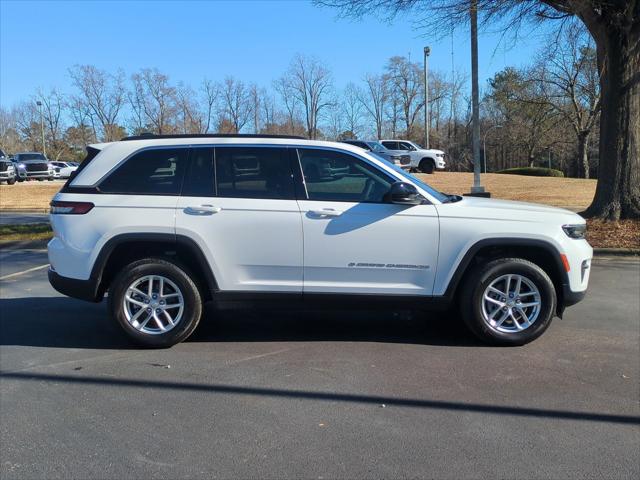 2025 Jeep Grand Cherokee GRAND CHEROKEE LAREDO X 4X4