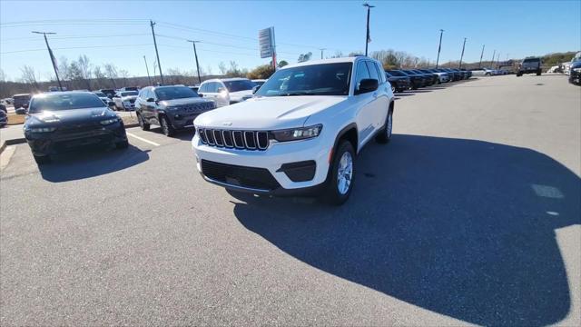 2025 Jeep Grand Cherokee GRAND CHEROKEE LAREDO X 4X2