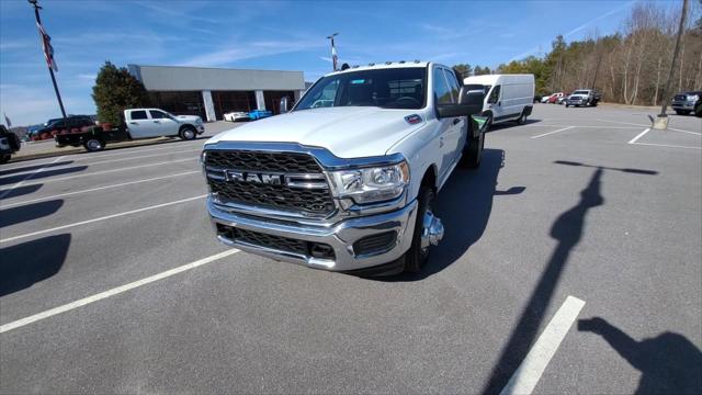 2024 RAM Ram 3500 Chassis Cab RAM 3500 TRADESMAN CREW CAB CHASSIS 4X4 60 CA