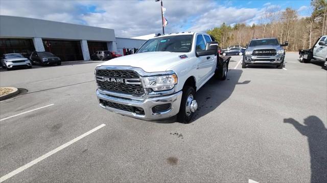 2024 RAM Ram 3500 Chassis Cab RAM 3500 TRADESMAN CREW CAB CHASSIS 4X4 60 CA