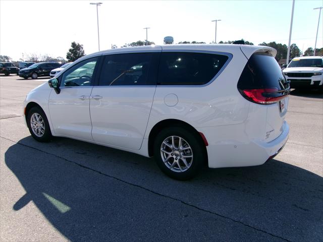 2025 Chrysler Pacifica PACIFICA SELECT